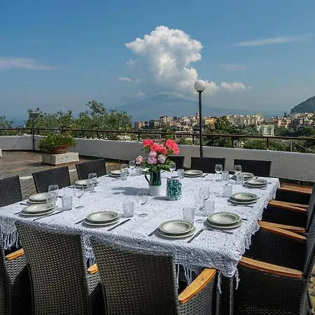 Aurora * Vico Equense