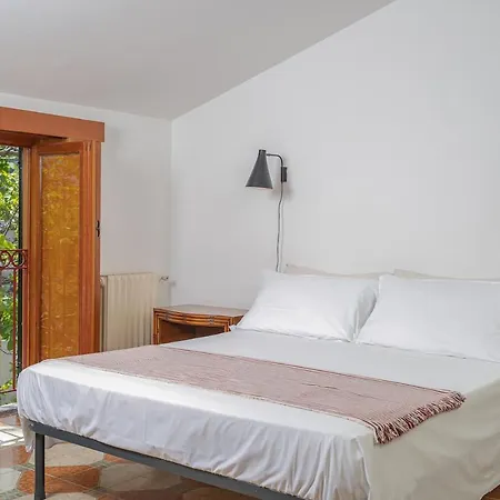 Villa Aurora *
